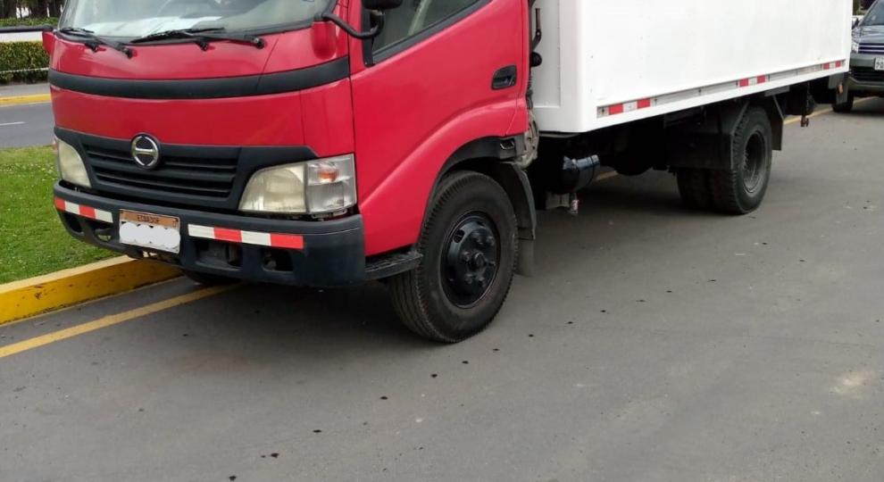 Hino 716 2007 Quito