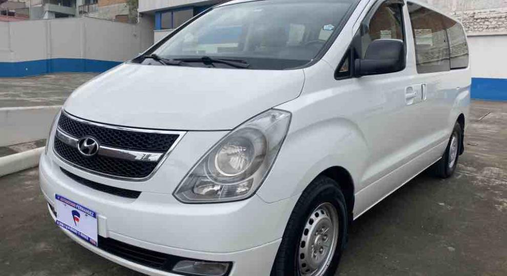 Hyundai H1 12 pasajeros 2014 Cuenca