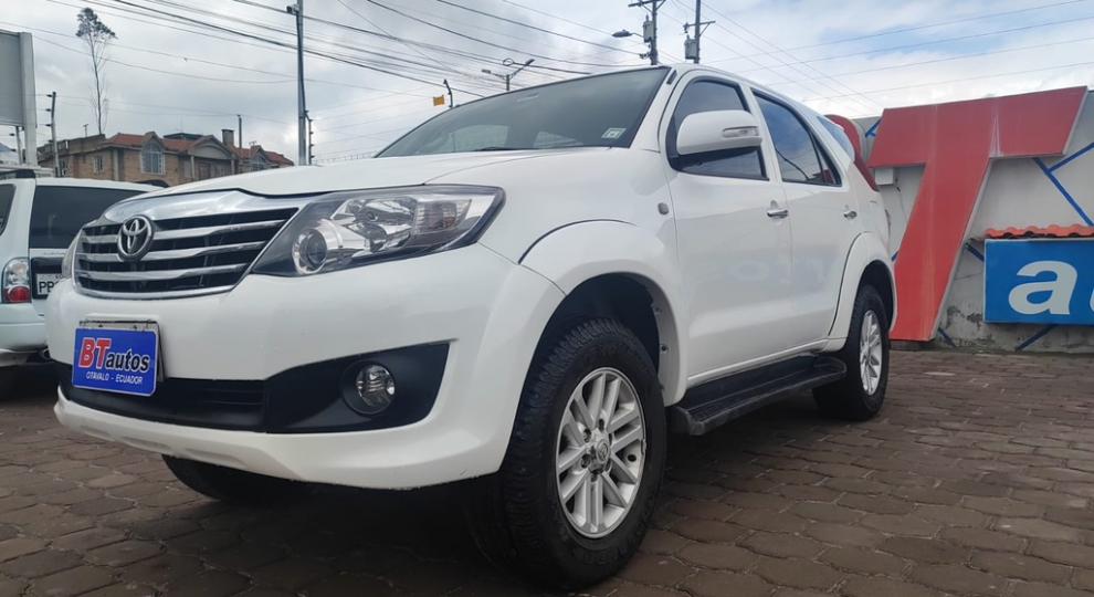 Toyota Fortuner 2.7 2012 Otavalo