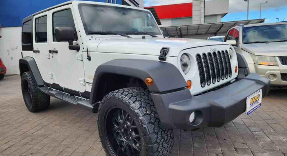 Jeep Wrangler Sahara 2011 Cuenca