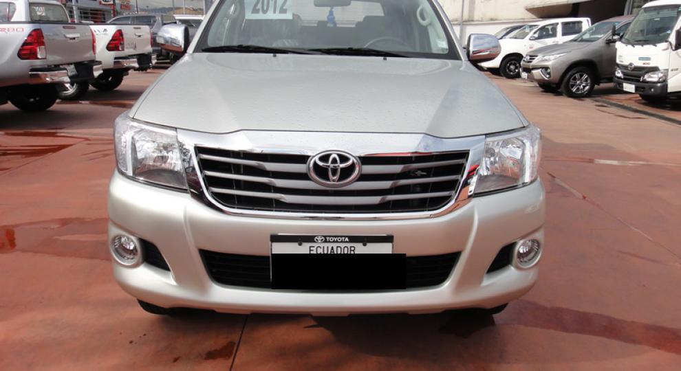 Toyota Hilux SR AC CD 2012 Cuenca