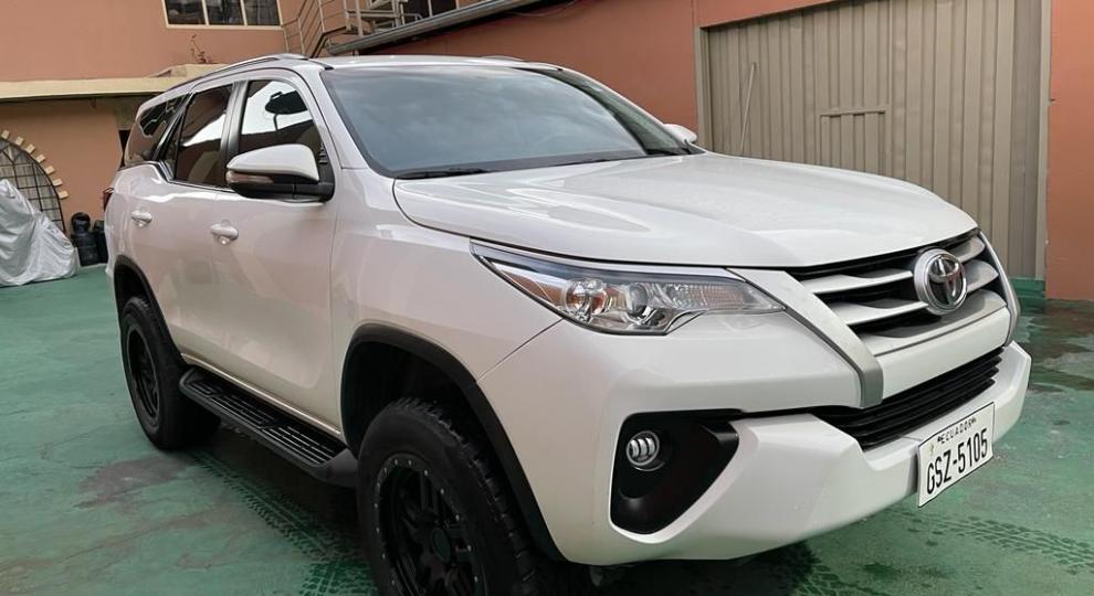 Toyota Fortuner 2.7 2019 Loja