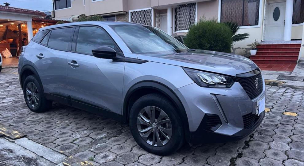 Peugeot 2008 FIN L 2023 Quito