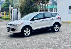 Ford Escape S 2014