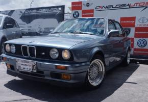 BMW 320i 1988