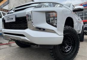 Mitsubishi L200 2022