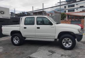 Toyota Hilux CD 4X4 2005