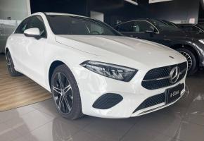 Mercedes Benz A 200 2025