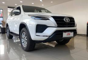 Toyota Fortuner 2.7 2025