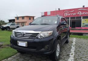 Toyota Fortuner 2015