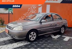 Kia Rio Stylus 2004