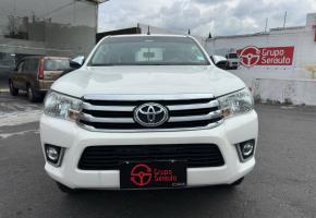 Toyota New Hilux SR 2020