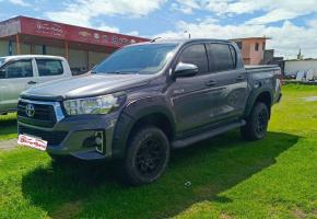 Toyota New Hilux SR 2020