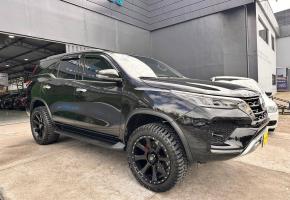 Toyota Fortuner 4.0 2024
