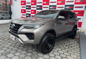 Toyota Fortuner 2022