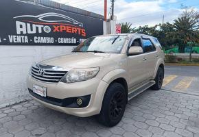 Toyota Fortuner 2.7 2013