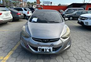 Hyundai Elantra 2013