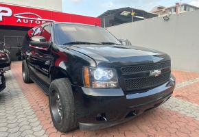Chevrolet Suburban 2012