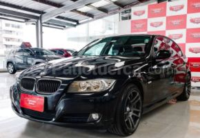 BMW 320i 2011