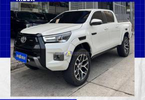 Toyota Hilux 2.8 CD 4X4 TA DIESEL 2023