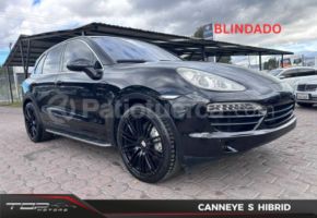 Porsche Cayenne S Hybrid 2011