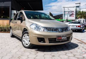 Nissan Tiida 2012