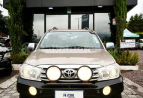 Toyota Fortuner 4.0 2010