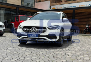 Mercedes Benz GLA 200 2021