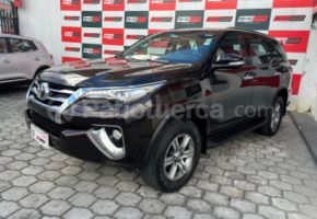 Toyota Fortuner 4.0 2018