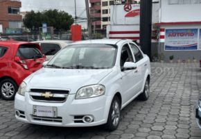 Chevrolet Aveo Emotion GLS 2015