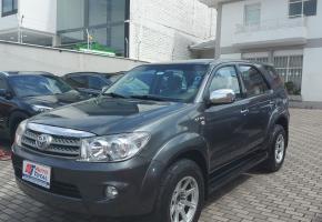 Toyota Fortuner 2.7 2011