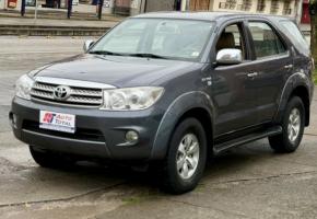 Toyota Fortuner 2.7 2010