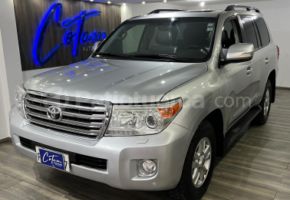 Toyota Land Cruiser 200 2014