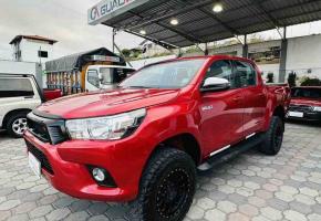 Toyota New Hilux SR 2018
