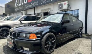 BMW 328i 1996