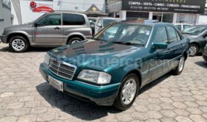 Mercedes Benz—™ C220 1994