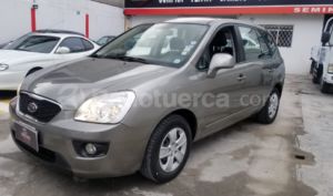 Kia Rondo 2013