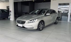 Volvo V40 2018