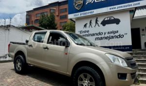 foto de Autos marca Chevrolet seminuevo modelo D-MAX 4X2 CD año 2015
