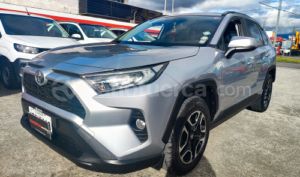 foto de Autos marca Toyota seminuevo modelo RAV4 LS año 2020 en Cuenca