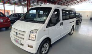 foto de Autos marca DongFeng seminuevo modelo C37 año 2023 en Quito