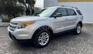 foto de Autos marca Ford seminuevo modelo Explorer XLT año 2015
