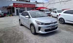 foto de Autos marca Kia seminuevo modelo Rio LX AC año 2019 en Quito