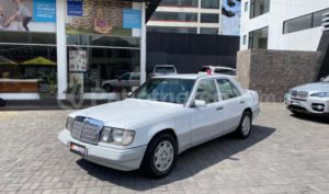 Mercedes Benz—™ 260E 1988