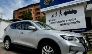 foto de Autos marca Nissan seminuevo modelo X-Trail Sense año 2023 en Cuenca
