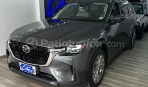 foto de Autos marca Mazda seminuevo modelo CX-90 año 2024 en Quito
