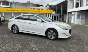 foto de Autos marca Hyundai seminuevo modelo Sonata Limited año 2015 en Quito