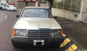 Mercedes Benz—™ 230 1987