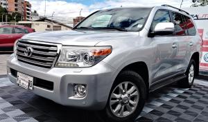 Toyota Land Cruiser 200 2013