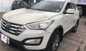 foto de Autos marca Hyundai seminuevo modelo Santa Fe 4x2 año 2014 en Cuenca